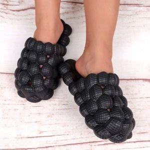 Hollow Detail Bubble Slides